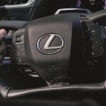 Volante Lexus con levas para Interactive Manual Drive.