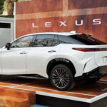 Lexus RZ eléctrico en exposición en el Trofeo Conde de Godó